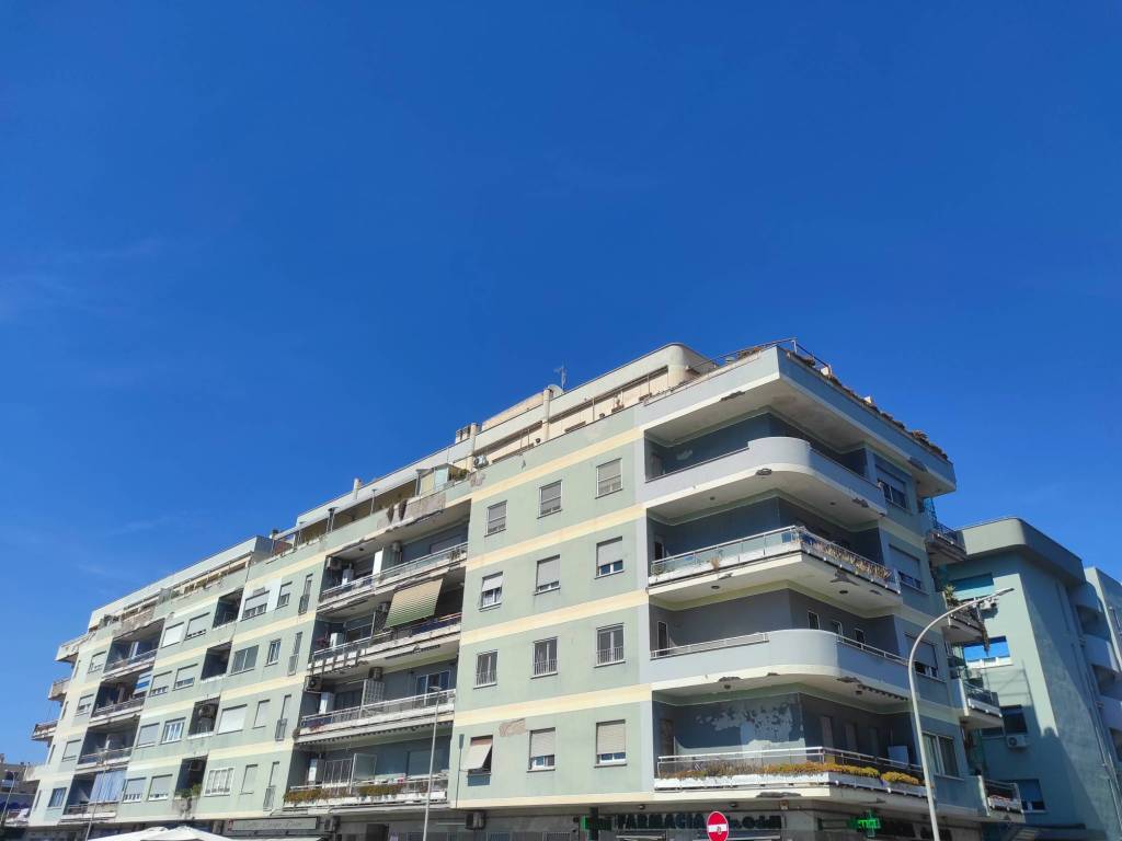 appartamento in vendita a Roma in zona Ostia