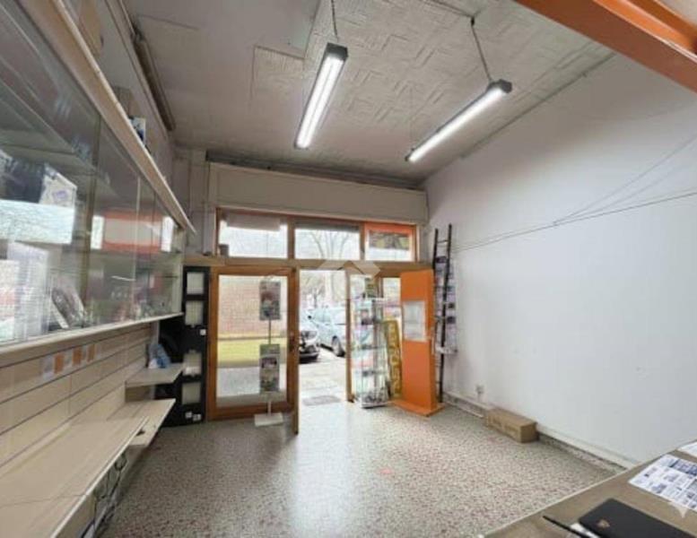 negozio in vendita a Roma in zona Prenestino-Centocelle