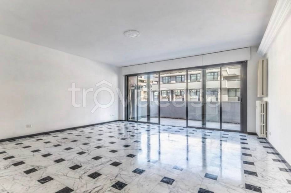 appartamento in vendita a Roma in zona Ardeatino