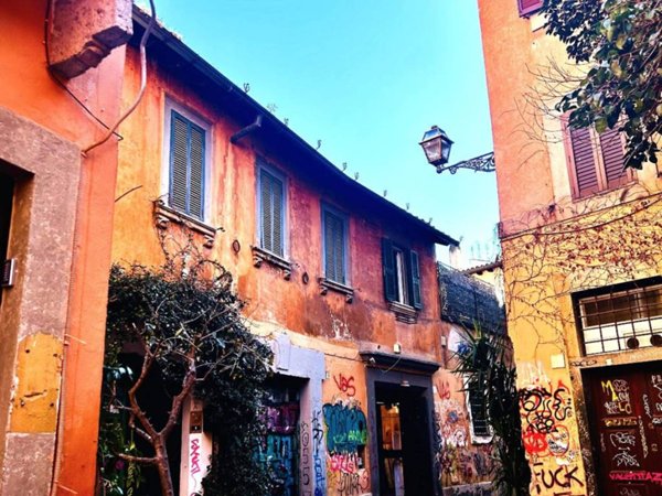 appartamento in vendita a Roma in zona Trastevere