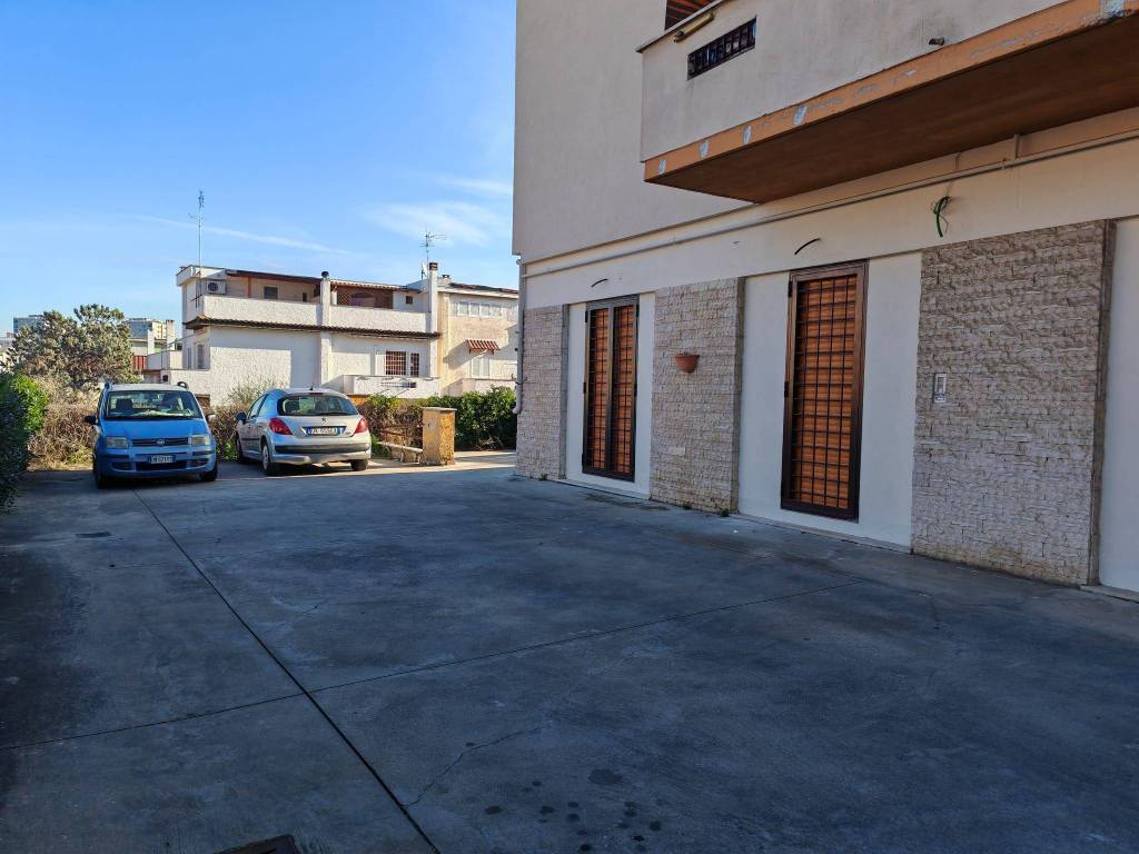 appartamento in vendita a Roma in zona Torre Angela