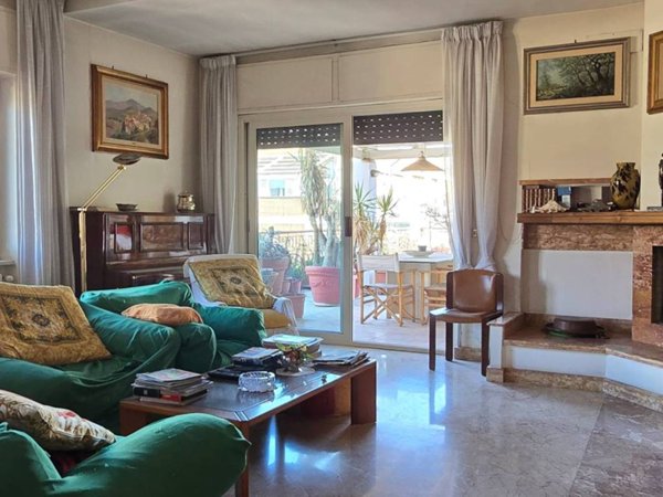 appartamento in vendita a Roma in zona Ardeatino