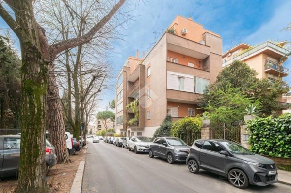 appartamento in vendita a Roma in zona Della Vittoria