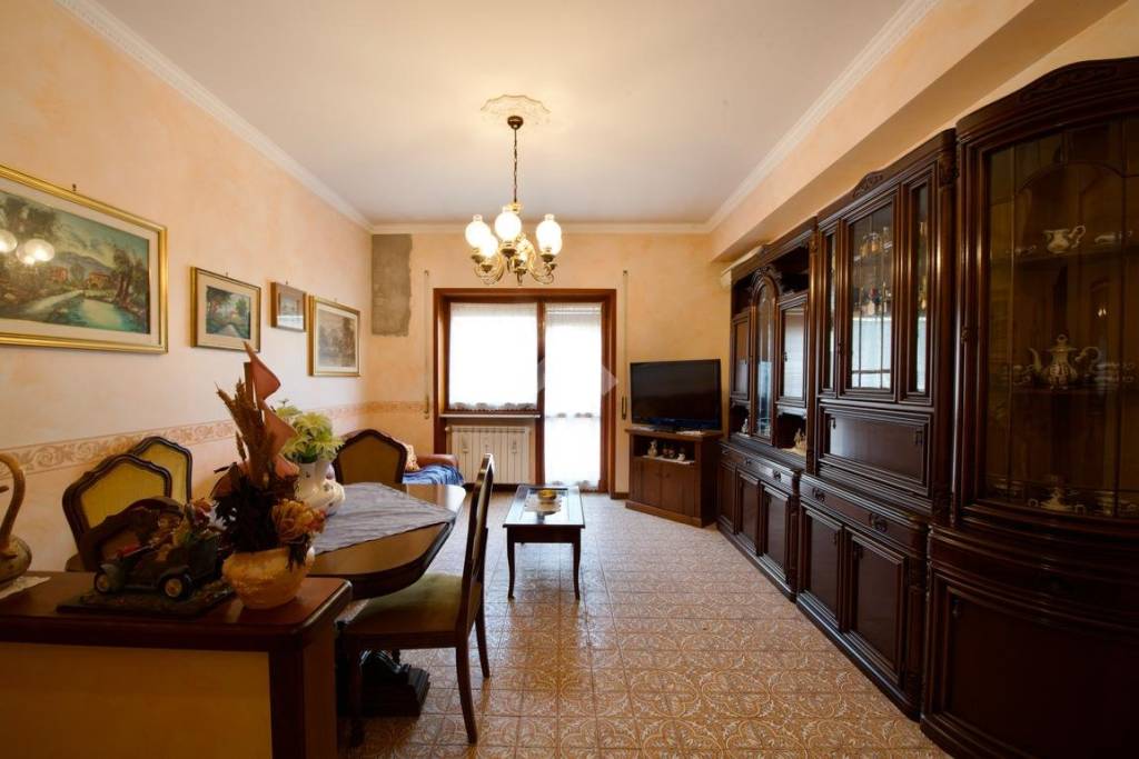 appartamento in vendita a Roma in zona Ostia