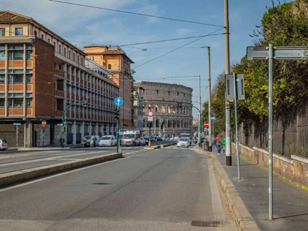 appartamento in vendita a Roma in zona Celio