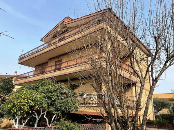 appartamento in vendita a Roma in zona Ottavia