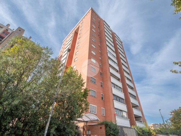 appartamento in vendita a Roma in zona Giuliano Dalmata