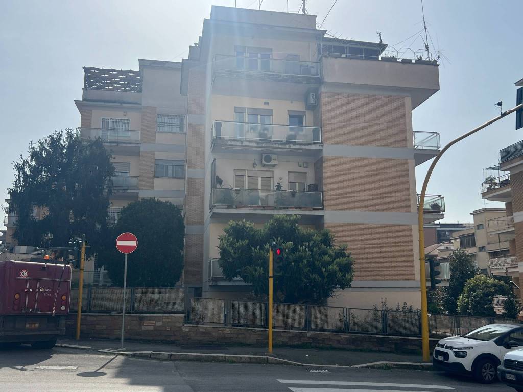 appartamento in vendita a Roma in zona Aurelio