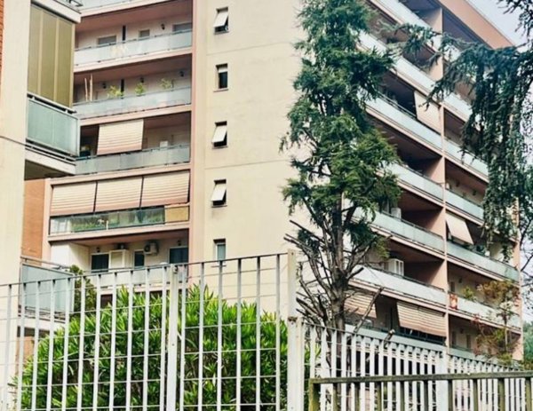 appartamento in vendita a Roma in zona Torre Maura