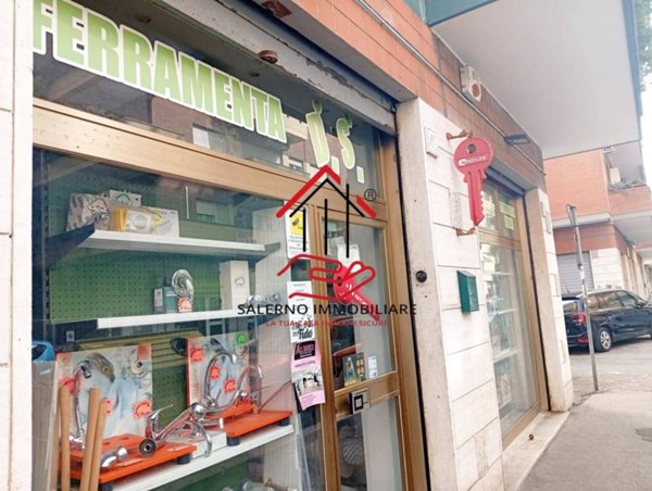 negozio in vendita a Roma in zona Ostia