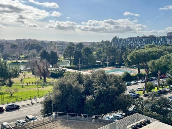 appartamento in vendita a Roma in zona EUR