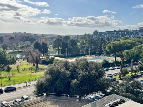 appartamento in vendita a Roma in zona EUR