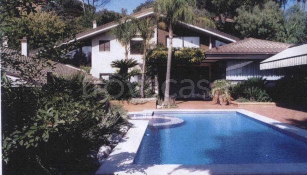 villa in vendita a Roma in zona Della Vittoria