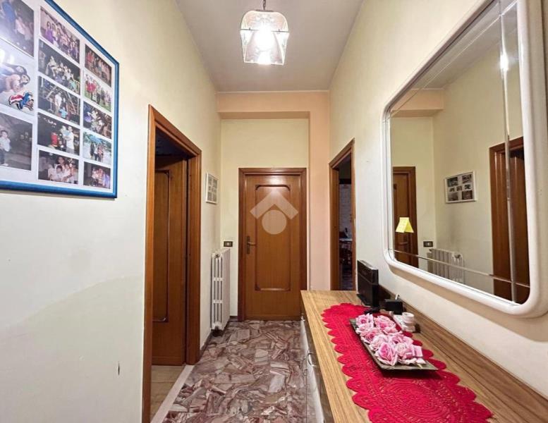 appartamento in vendita a Roma in zona Colle del Sole