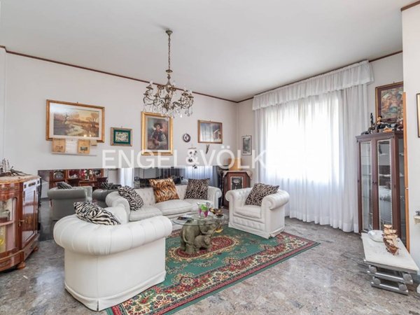 appartamento in vendita a Roma in zona Corviale