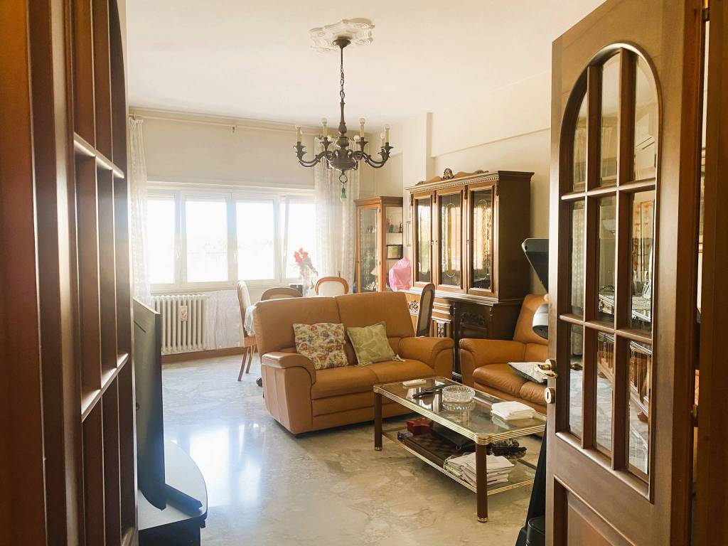 appartamento in vendita a Roma in zona Tuscolano