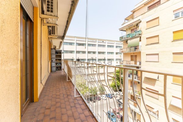 appartamento in vendita a Roma in zona Prenestino-Labicano