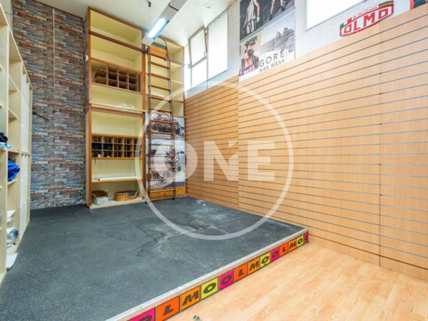 negozio in vendita a Roma