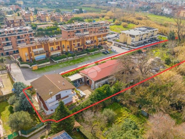 terreno edificabile in vendita a Roma in zona Casal Morena