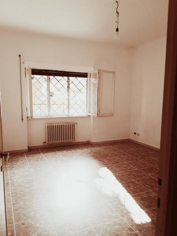 appartamento in vendita a Roma in zona Ostia