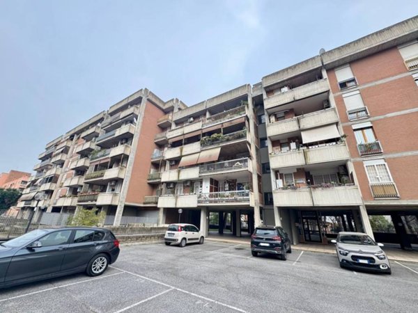 appartamento in vendita a Roma in zona Ponte Mammolo