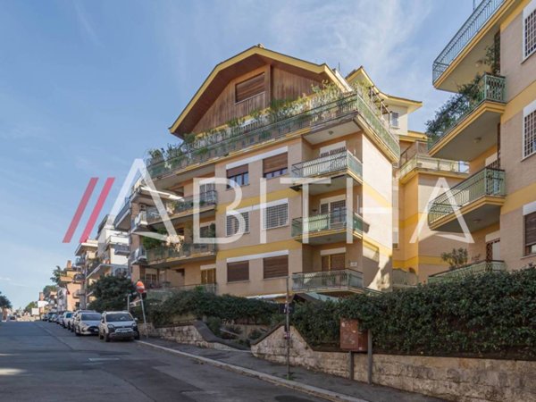 appartamento in vendita a Roma in zona Monte Sacro/Talenti