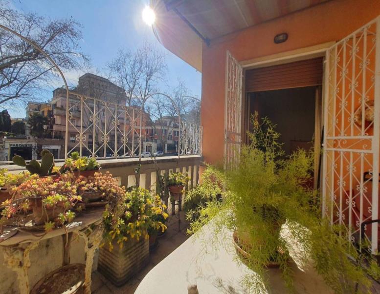 appartamento in vendita a Roma in zona Gianicolense