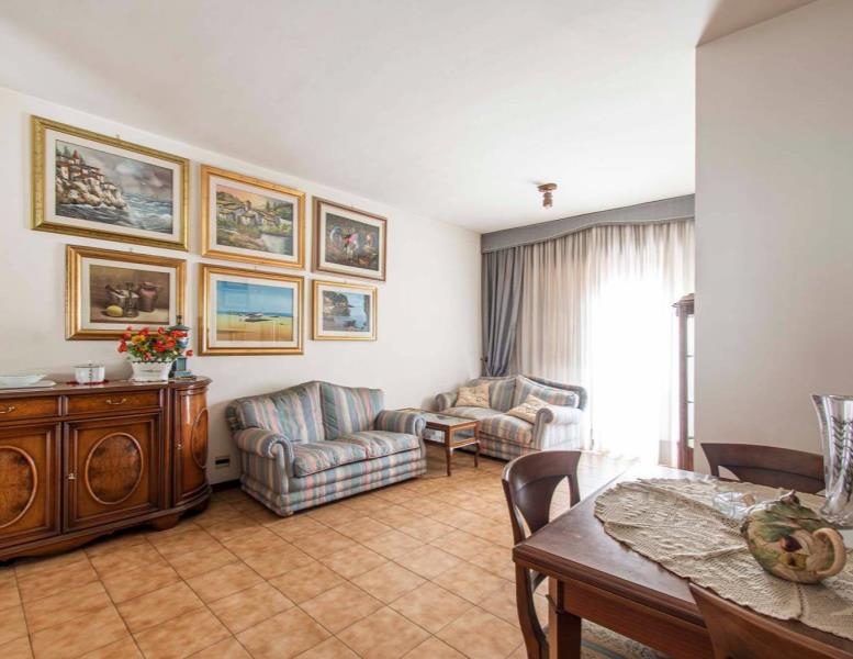 appartamento in vendita a Roma in zona Ostiense