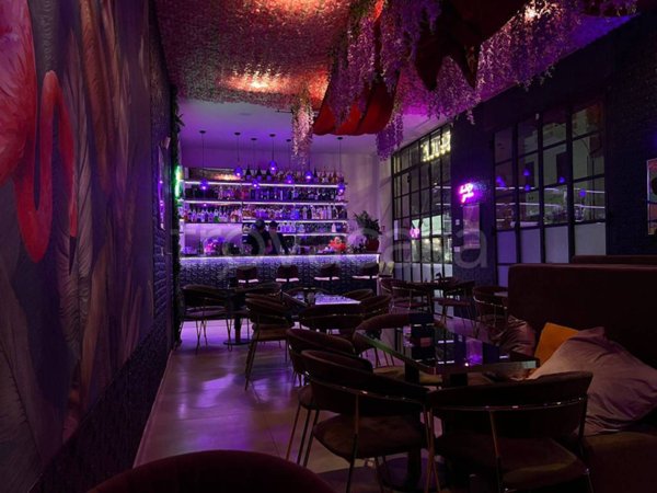 negozio in vendita a Roma in zona Ostiense