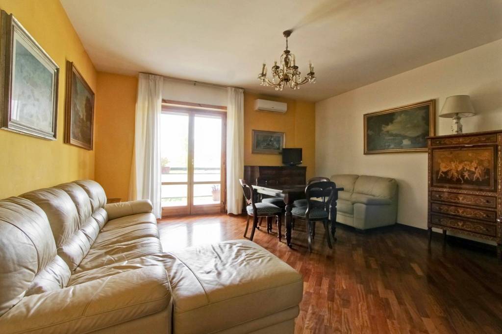 appartamento in vendita a Roma in zona San Basilio