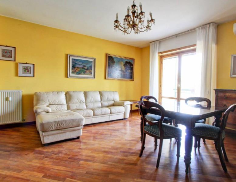appartamento in vendita a Roma in zona San Basilio