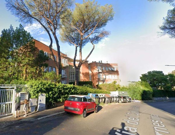 appartamento in vendita a Roma in zona Della Vittoria