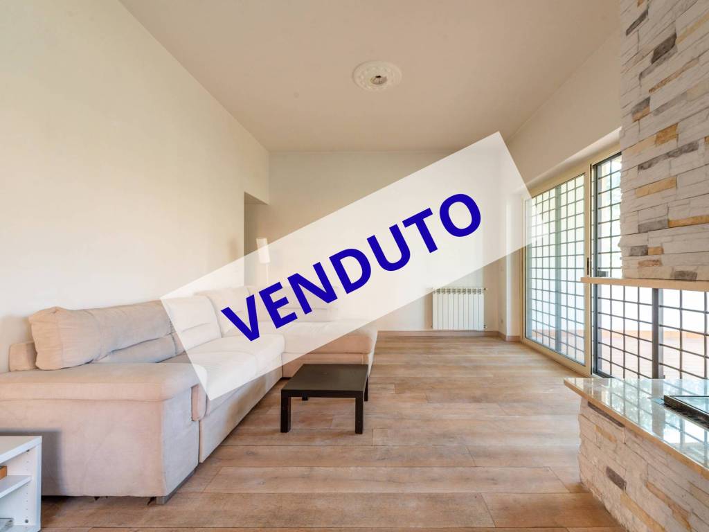 casa indipendente in vendita a Roma in zona Spinaceto