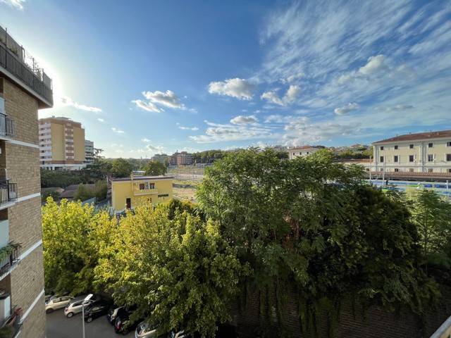 appartamento in vendita a Roma in zona Portuense