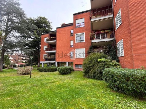 appartamento in vendita a Roma in zona Mostacciano