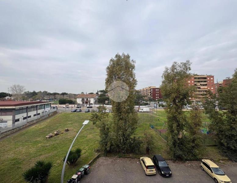 appartamento in vendita a Roma in zona Torrino