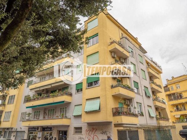 appartamento in vendita a Roma in zona Appio Latino