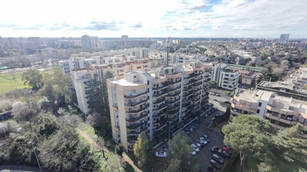 appartamento in vendita a Roma in zona EUR