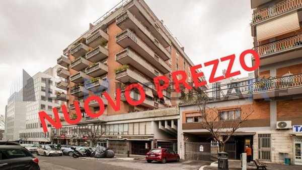 ufficio in vendita a Roma in zona Ostiense
