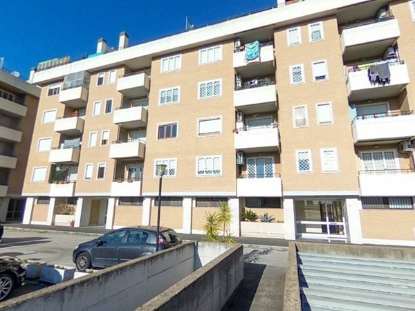appartamento in vendita a Roma in zona Ponte di Nona