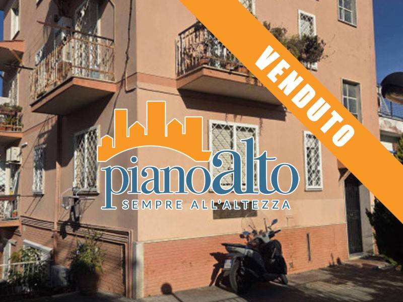 appartamento in vendita a Roma in zona Tomba di Nerone