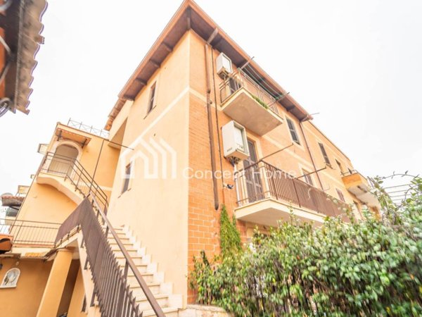 appartamento in vendita a Roma in zona Ponte Mammolo