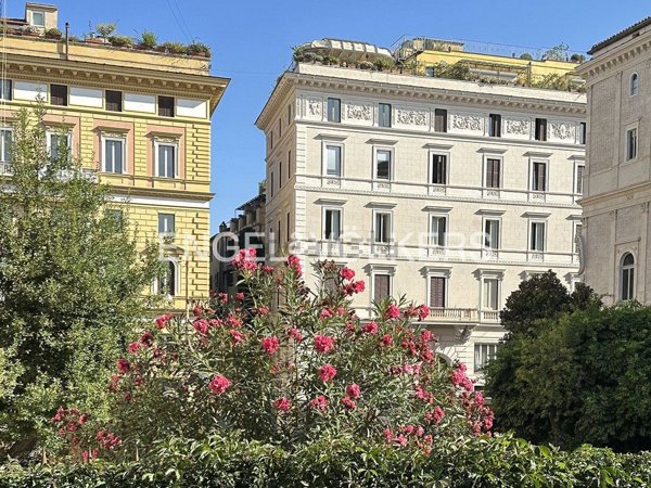 appartamento in vendita a Roma in zona Campo Marzio