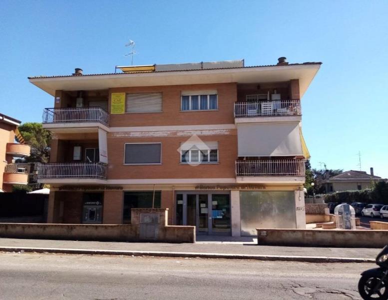 appartamento in vendita a Roma in zona Primavalle