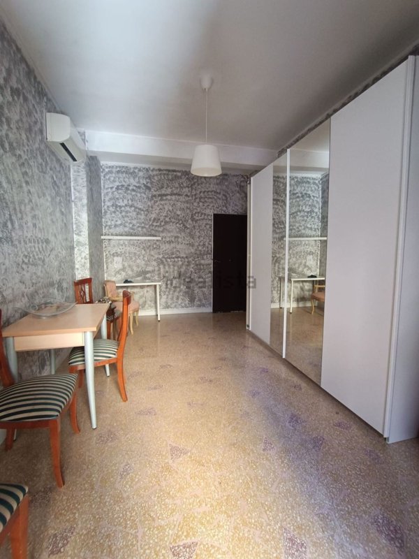 appartamento in vendita a Roma in zona Appio Latino