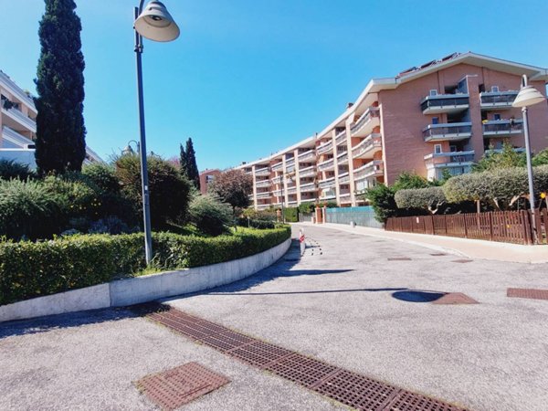 appartamento in vendita a Roma in zona Ostiense