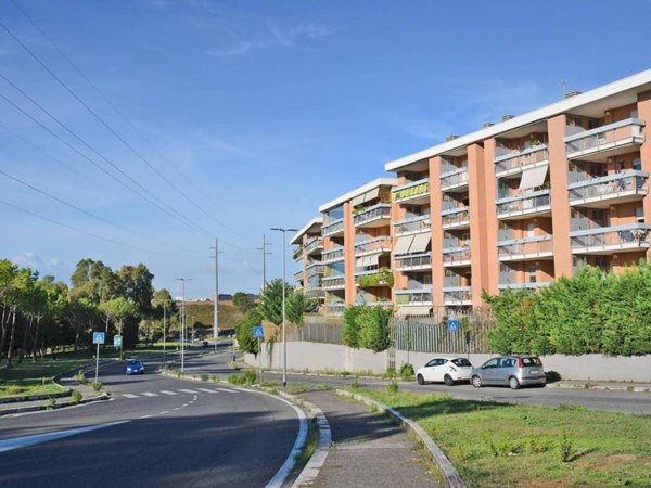 appartamento in vendita a Roma in zona Ostiense