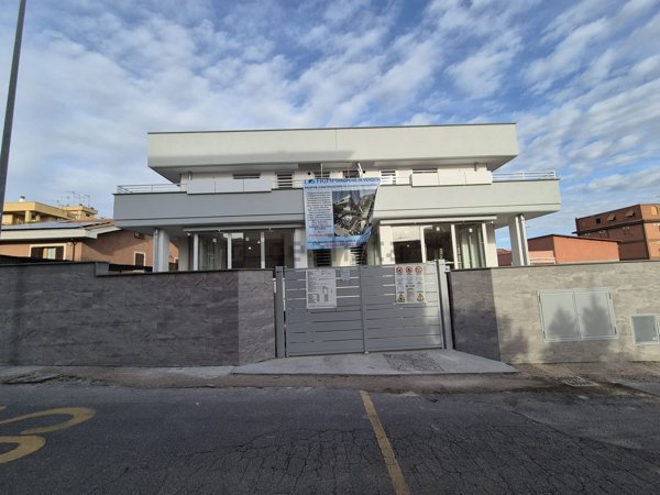 casa indipendente in vendita a Roma in zona Tor Bella Monaca