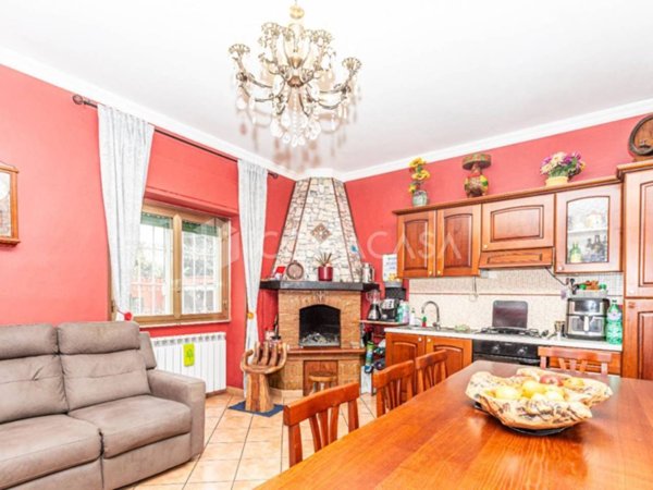 appartamento in vendita a Roma in zona Appio Claudio