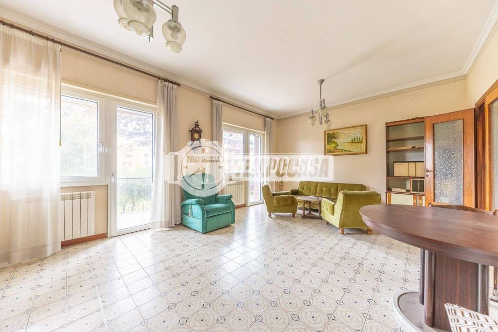 appartamento in vendita a Roma in zona Casal Morena